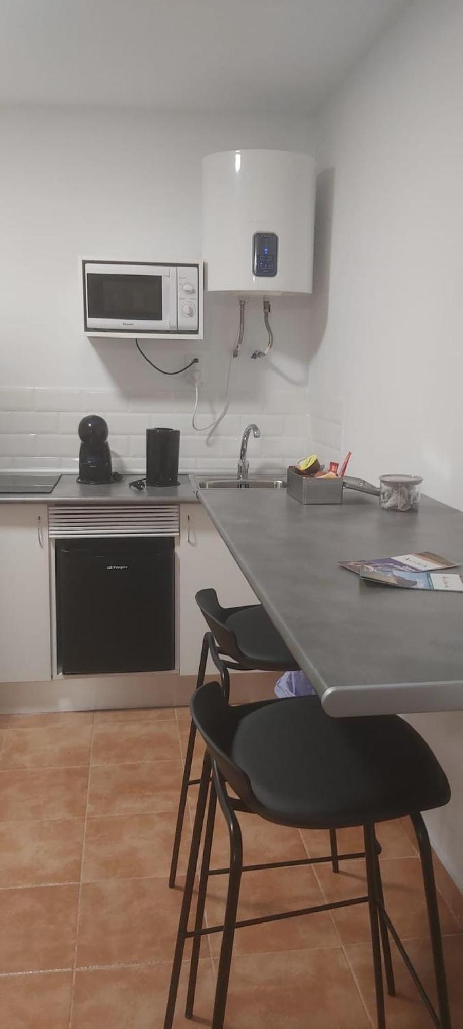 Loft 3 Nuevo,tercera Planta Sin Ascensor,pequeno Y Coqueto,wifi Y Aire Acondicionado Apartment