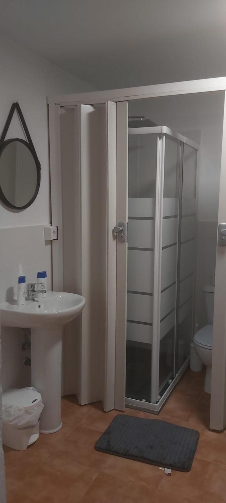 Apartment Loft 3 Nuevo,tercera Planta Sin Ascensor,pequeno Y Coqueto,wifi Y Aire Acondicionado *
